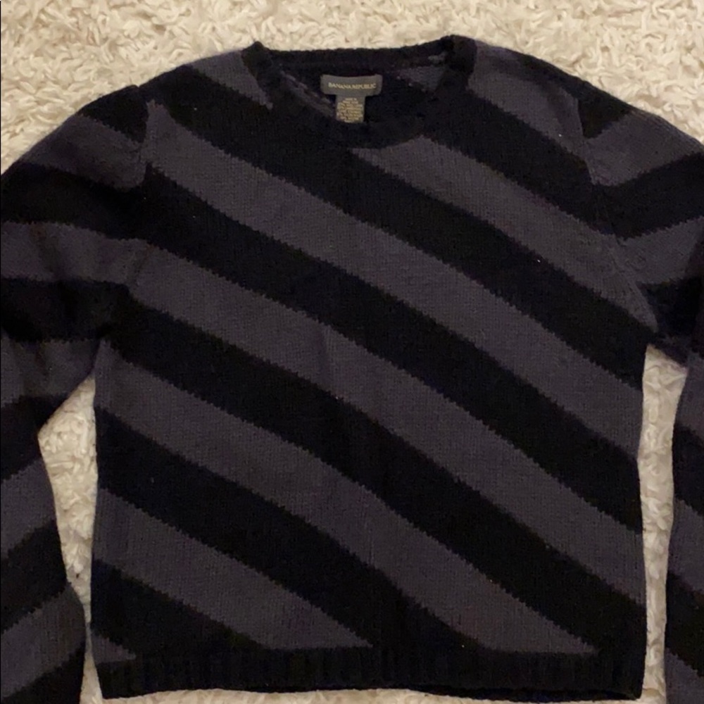 Banana Republic Cozy Sweater Black & Gray